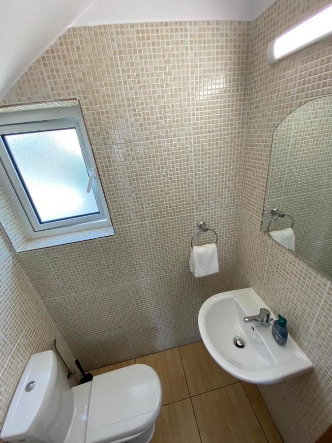 Villa Diana - 200 Meters From Kapparis, Fireman'S Beach Paralimni Esterno foto